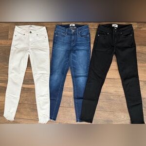 PAIGE Women's Jeans - Black, Blue, and White, size 2/24, Like New